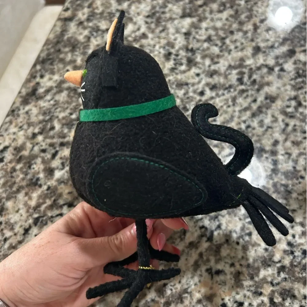 Black Cat Target Bird